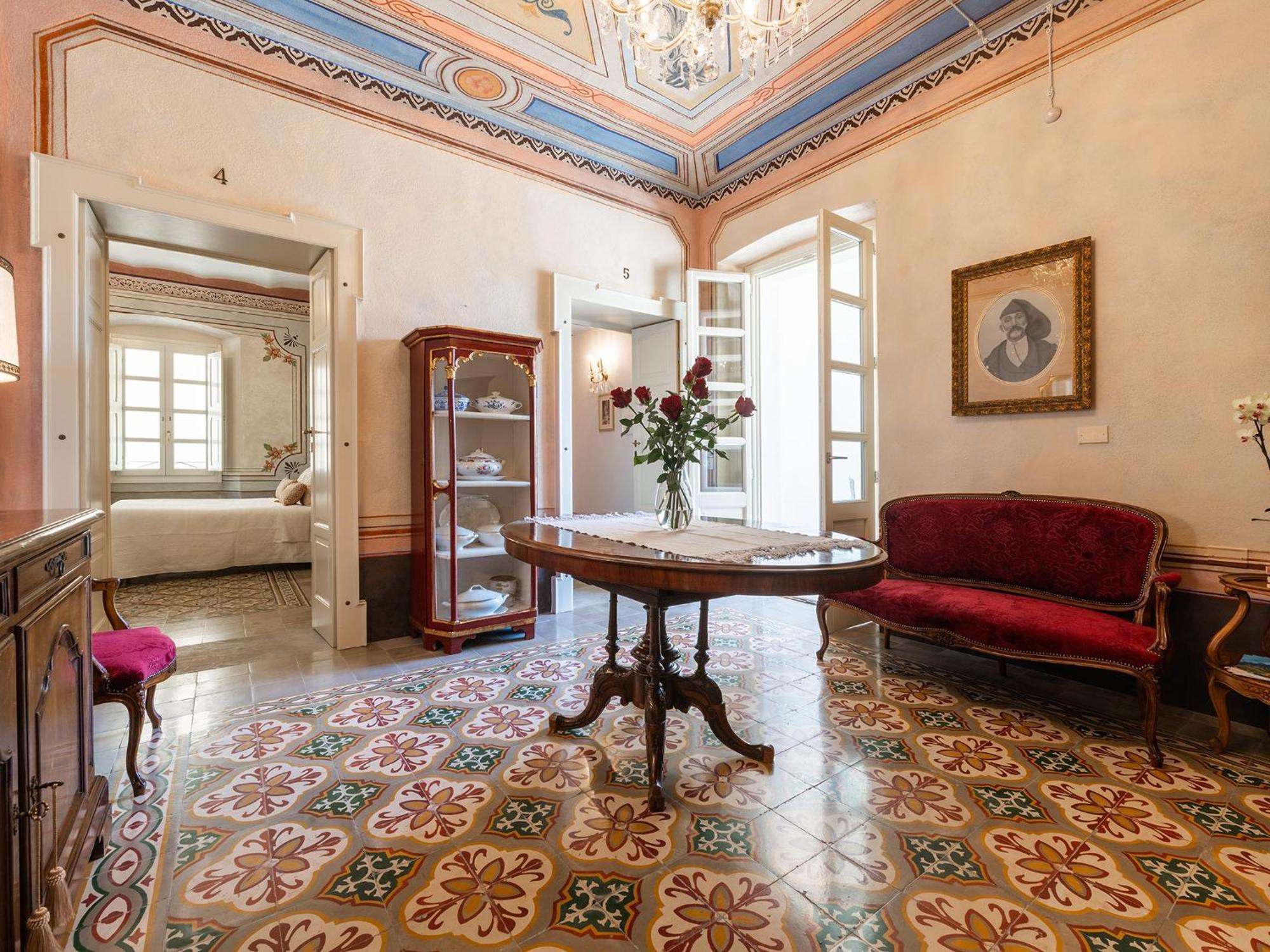 Palazzo Cherchi ดอร์กาลี ภายนอก รูปภาพ